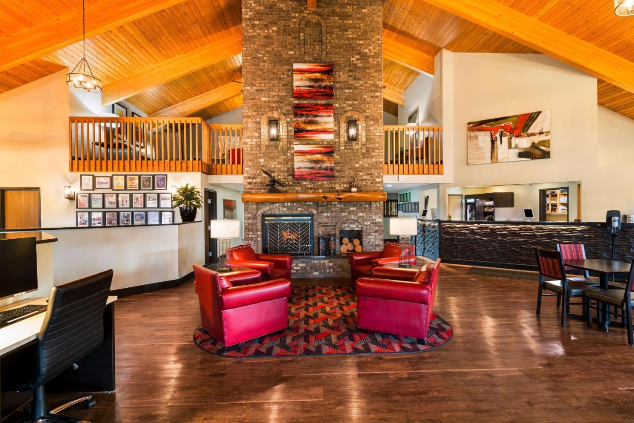 Best Western Derby Inn Eagle River Bagian luar foto