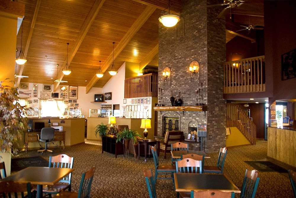 Best Western Derby Inn Eagle River Restoran foto