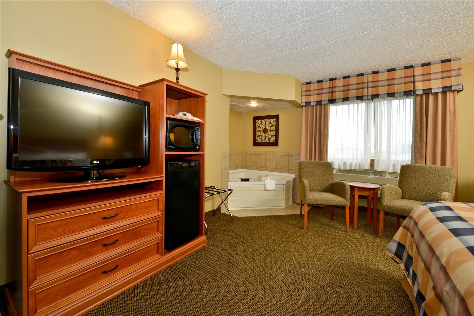 Best Western Derby Inn Eagle River Bagian luar foto
